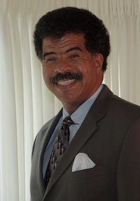 Headshot of Dr. Lem Moye