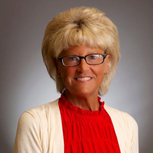 Deanna Suter